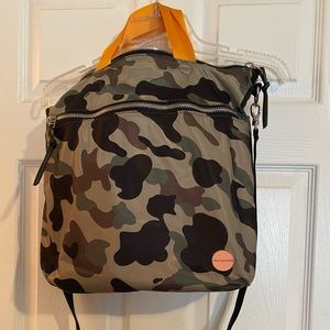 Shorty Love Wonder Green Camo Bag